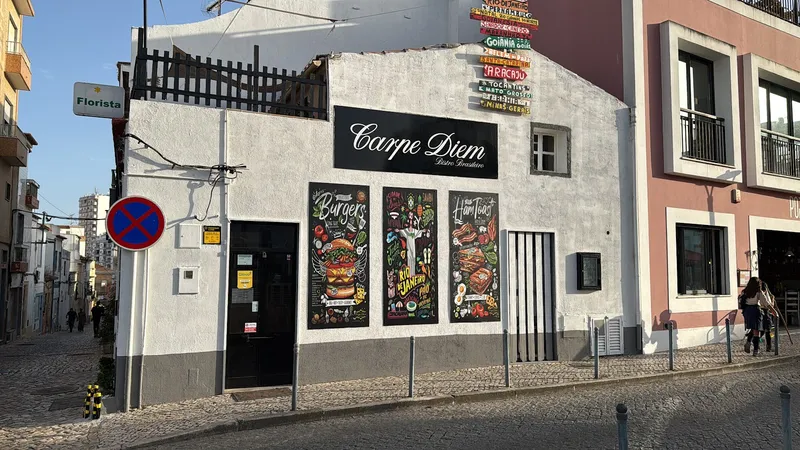 Fachada do Carpe Diem na Praça da República